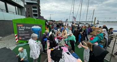 Forsyningsselskabet Fors afsatte 1.270 kg gratis tøj til besøgende på årets SKVULP-festival i Holbæk.